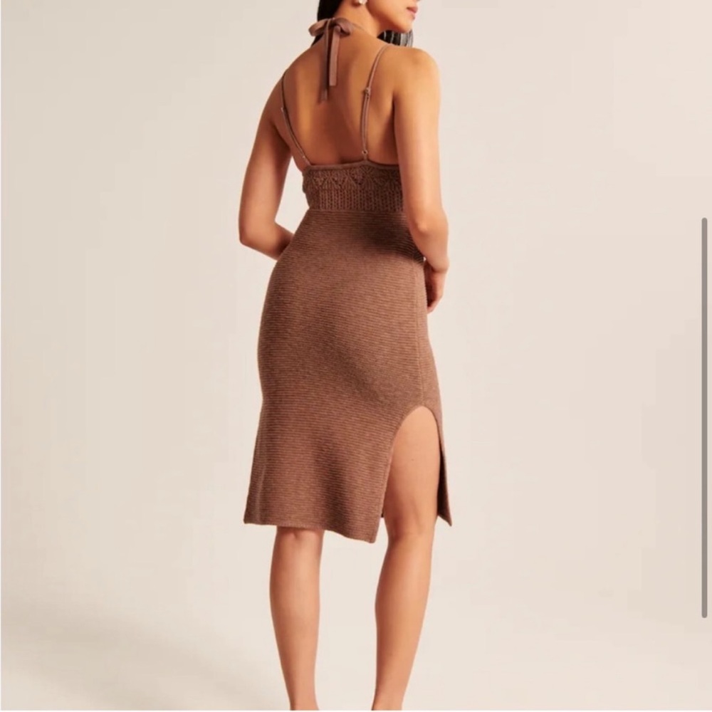 Abercrombie & Fitch crochet halter maxi - XS - Picture 2 of 7